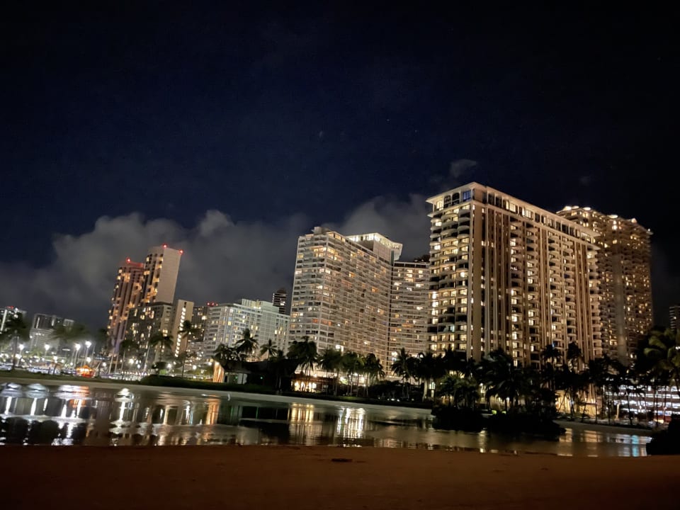 Außenansicht Ilikai Hotel & Luxury Suites