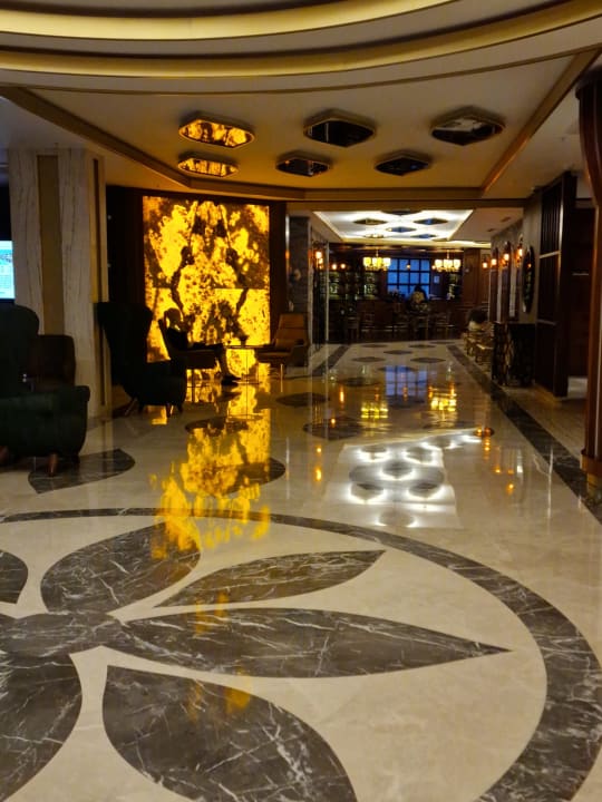 Lobby Saphir Hotel & Villas