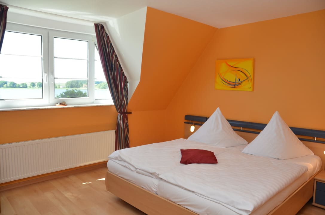 Schlafzimmer Ostseeappartements Rügen Fährhaus Sellin