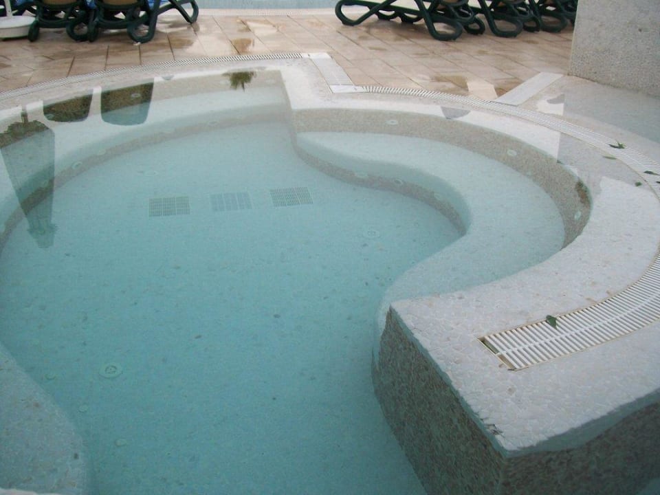 Innen Jaguzzi Club Grand Side