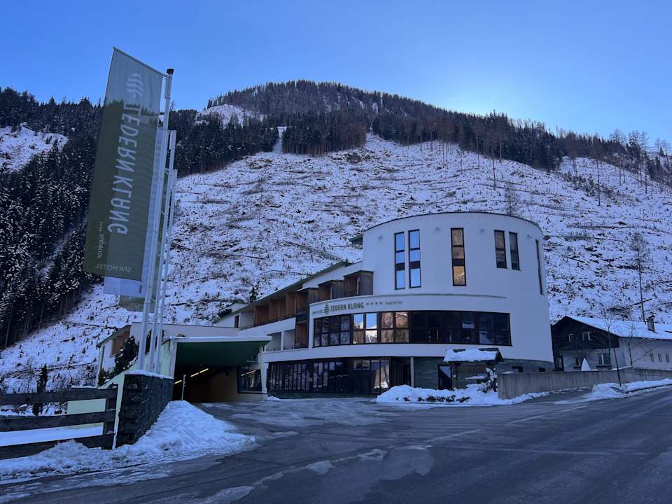 Außenansicht Spa Hotel Zedern Klang