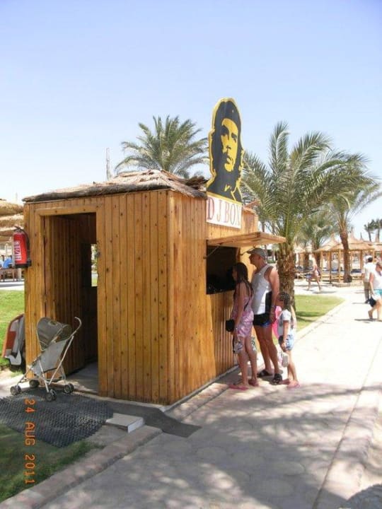 Animationszentrale beim Pool vom Haupthaus Beach Albatros Resort