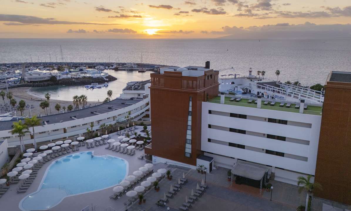 Außenansicht AluaSoul Costa Adeje