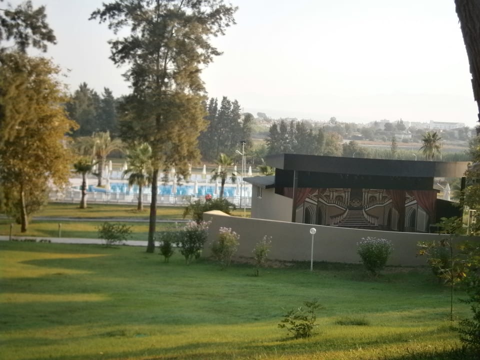 Theater Club Sidelya Hotel