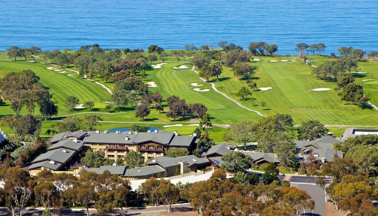 Aerial View of Resort The Lodge at Torrey Pines