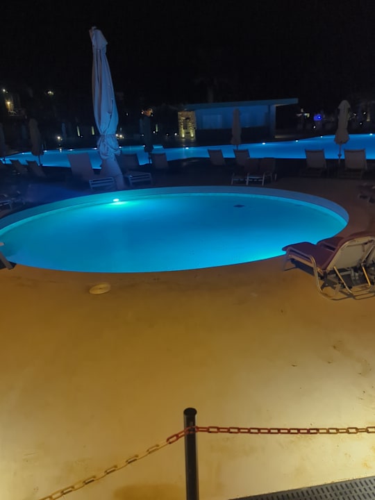 Pool Anissa Beach & Village