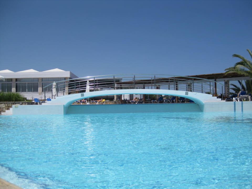 Oberer Pool Annabelle Beach Resort