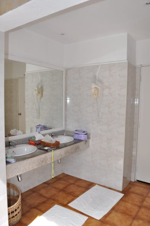 Bad Adaaran Select Meedhupparu Island Resort - Premium All Inclusive