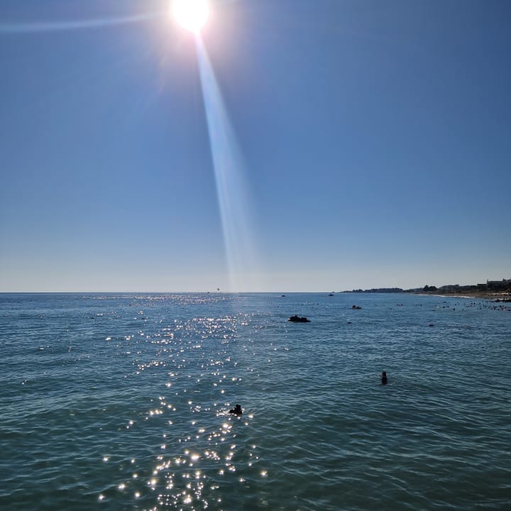 Strand Club Turtas Beach Hotel