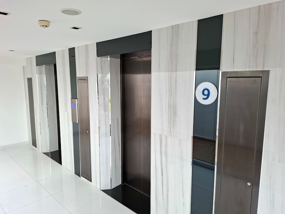 Lobby Holiday Inn Express Pattaya Central