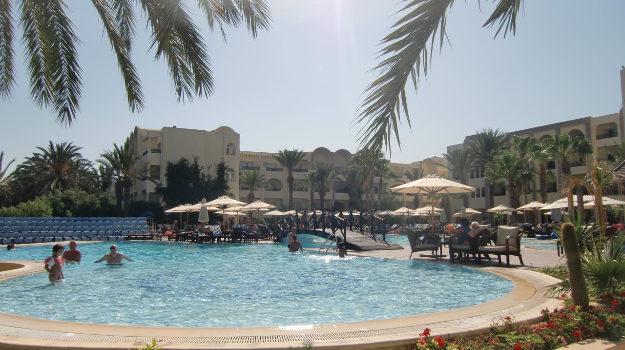 Pool Hotel Paradis Palace