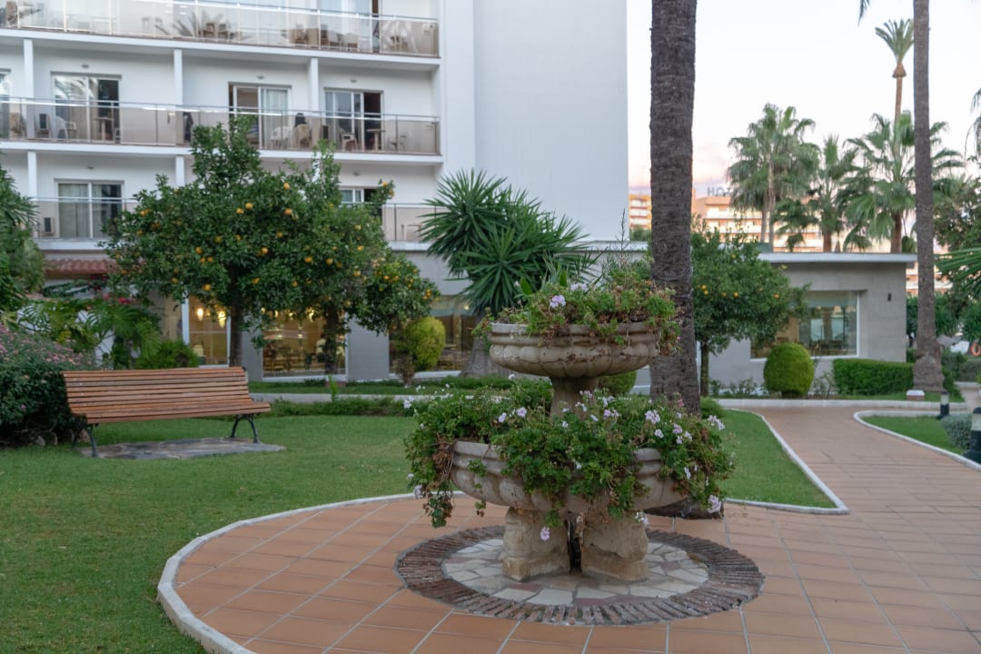 Gartenanlage Hotel Best Siroco