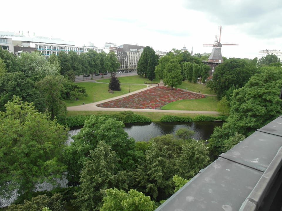 Auf Wallanlagen und Mühle Dorint Hotel Bremen