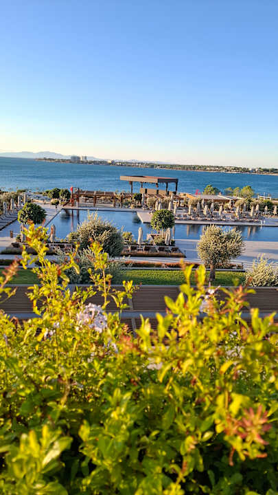 Ausblick Anda Barut Collection