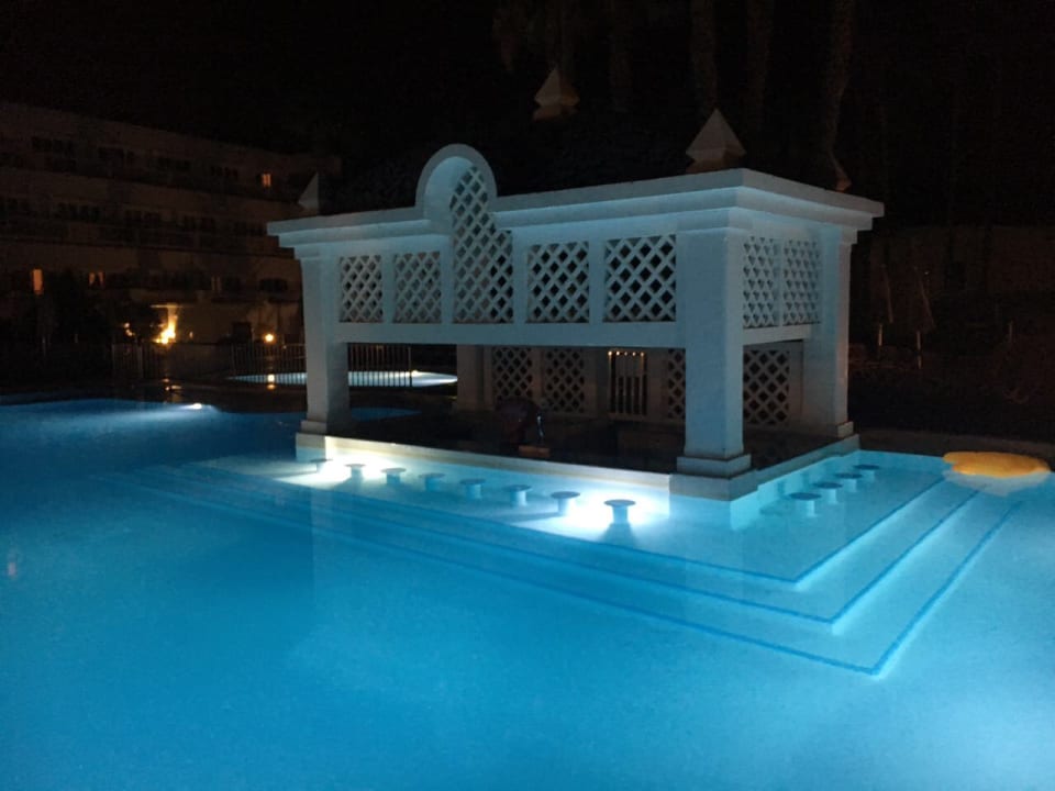 Pool Hotel Riu Paraiso Lanzarote