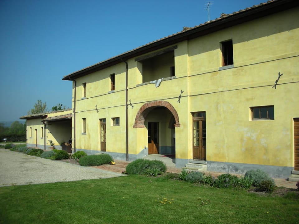 Außenansicht vom Gelände aus Hotel Le Capanne