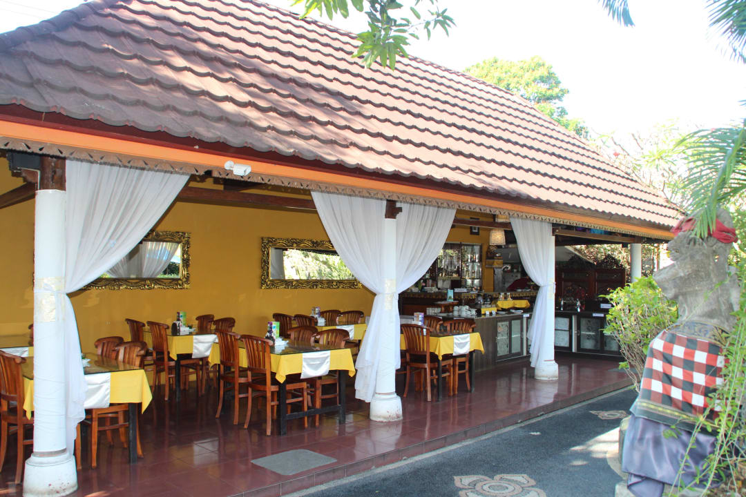 Frühstücksrestaurant - klein aber sauber und fein  Puri Dewa Bharata Hotel & Villas