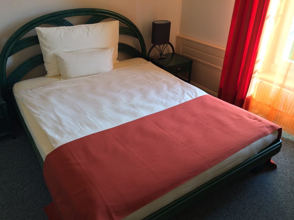 Bett Hotel Bellevue-Onnens