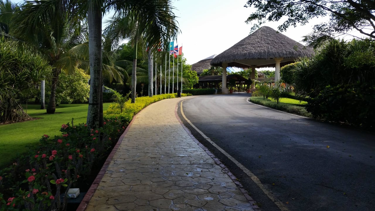 Weg zum Hotel Grand Sirenis Punta Cana Resort & Aquagames