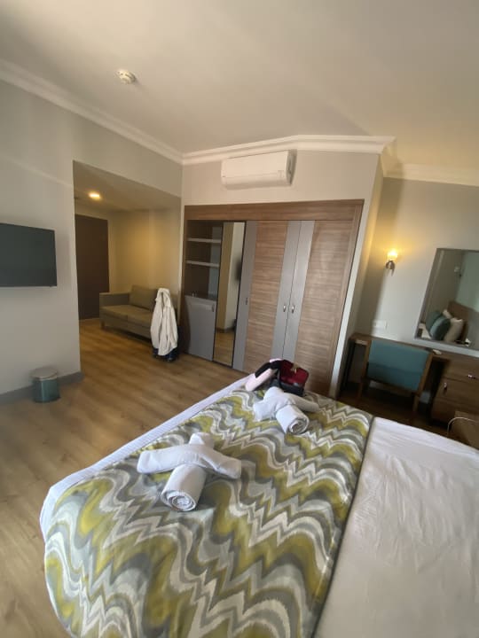 Zimmer Side Village Hotel