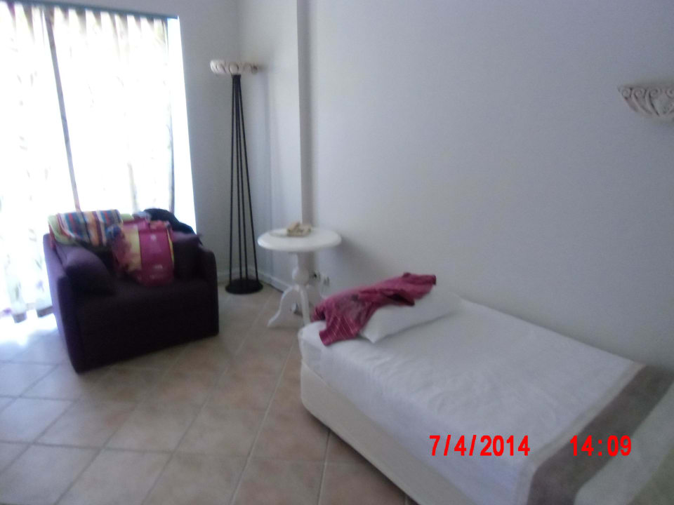 Zweites Zimmer Iz Flower Side Beach Hotel