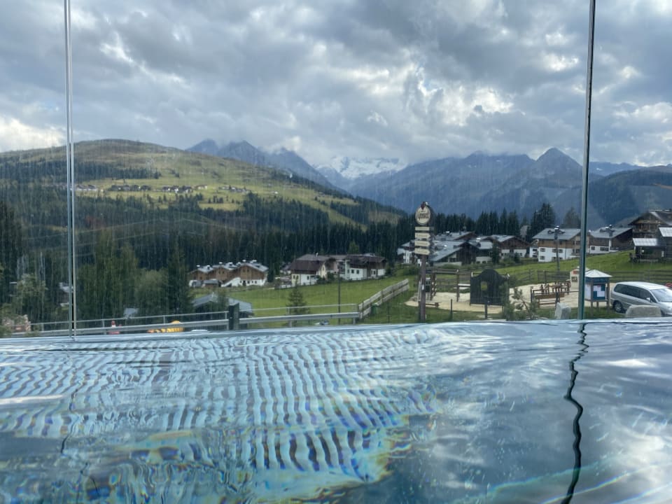 Pool MY ALPENWELT Resort