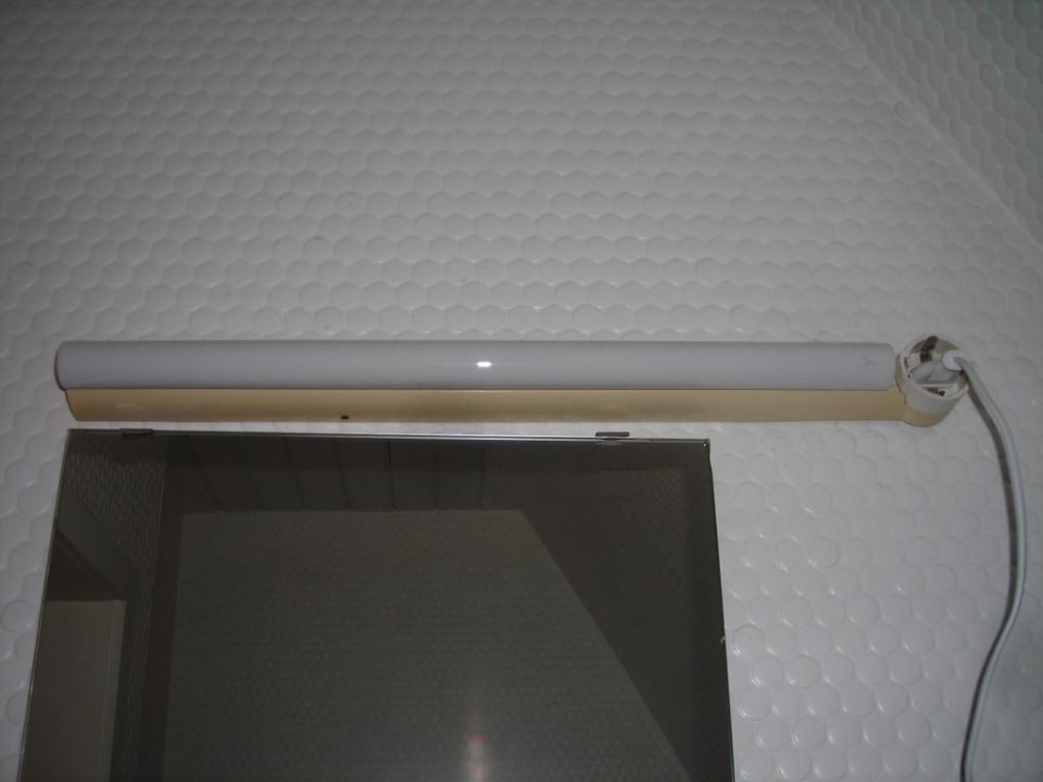 Badbeleuchtung und Spiegel Hotel Seyboldt Garni