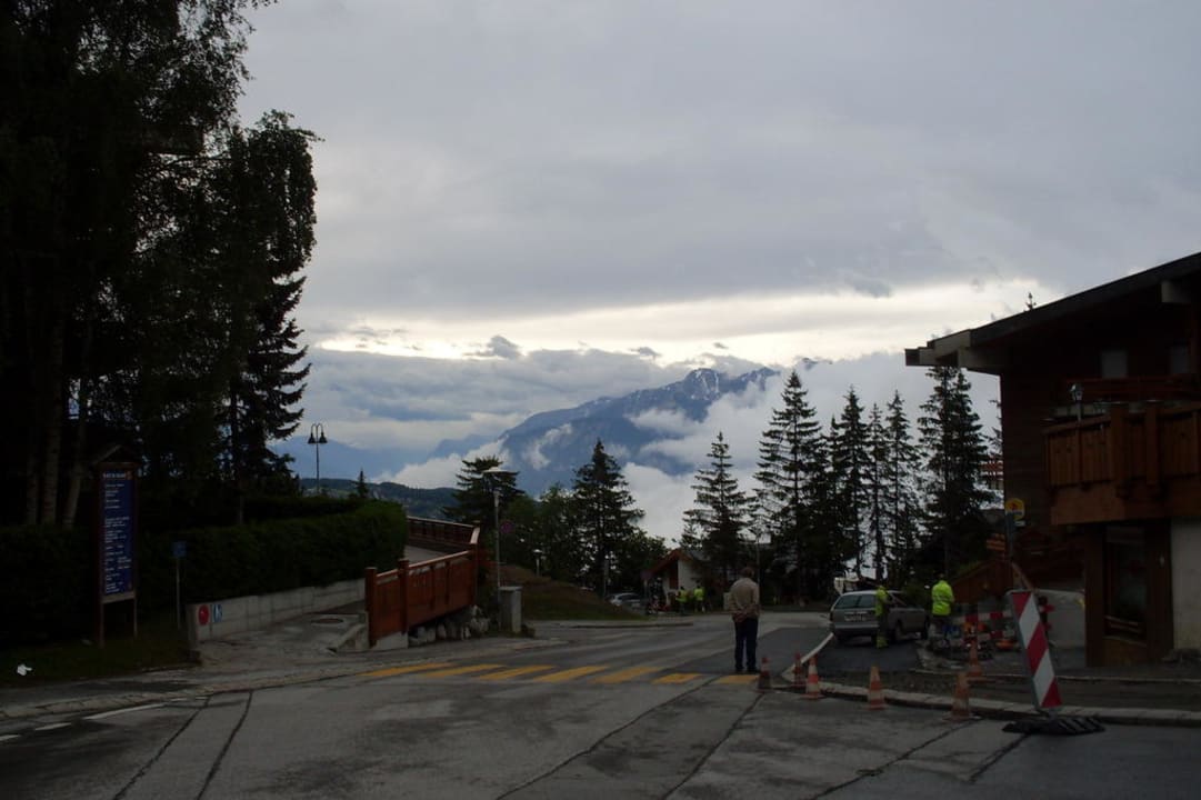 Seitlich vom Hotel Hotel Eden