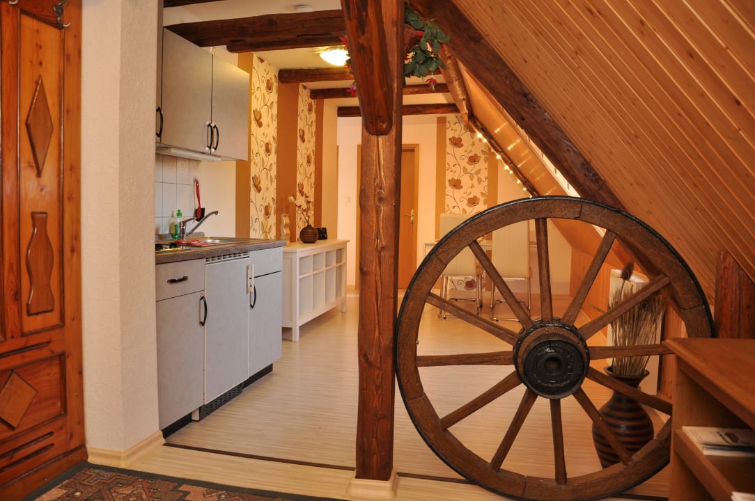 Beispiel Ferienwohnung Apartments Vier Napoleonslinden