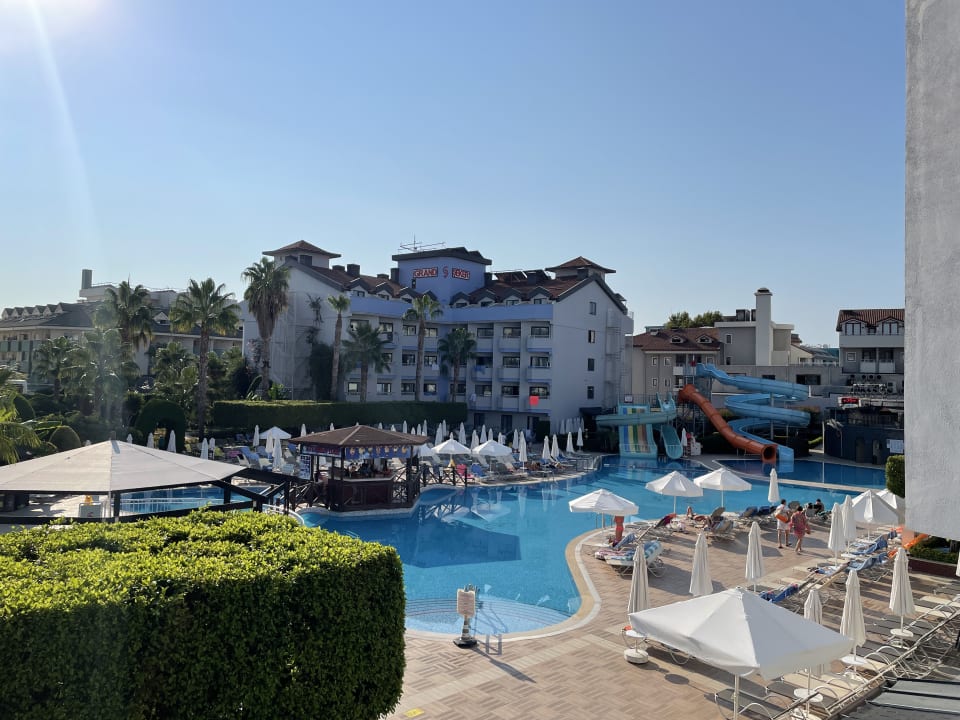 Pool Grand Seker Hotel
