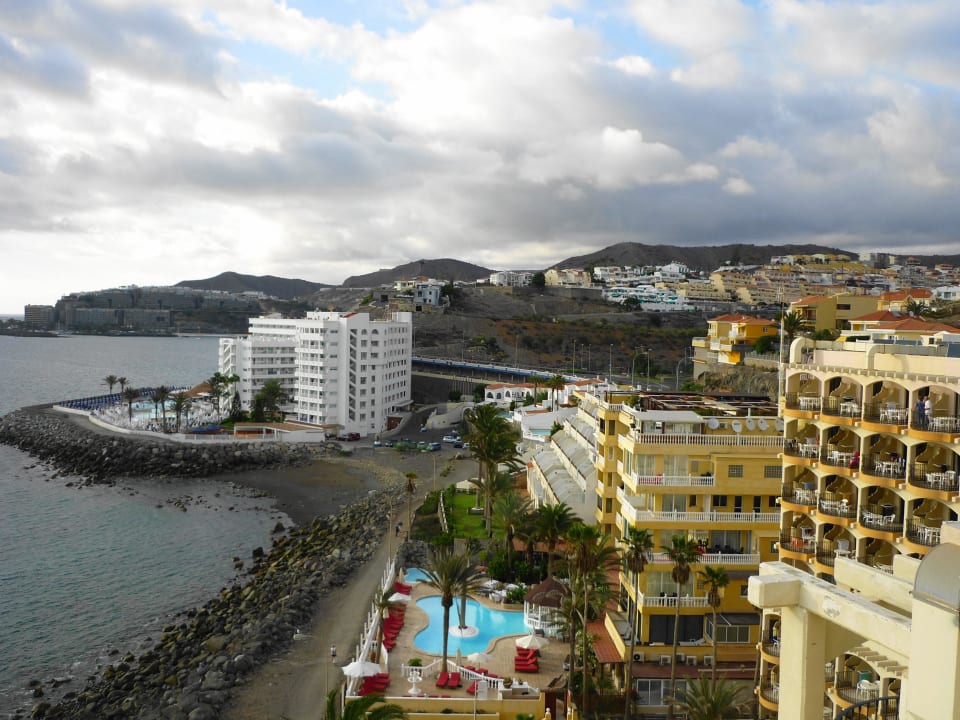 Von der Dachterrasse Bull Dorado Beach & Spa