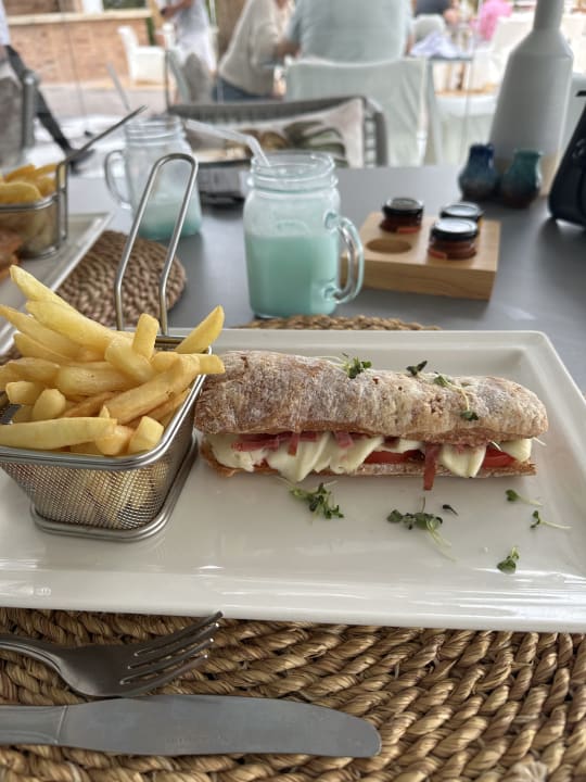 Gastro Fort Arabesque Resort, Spa & Villas