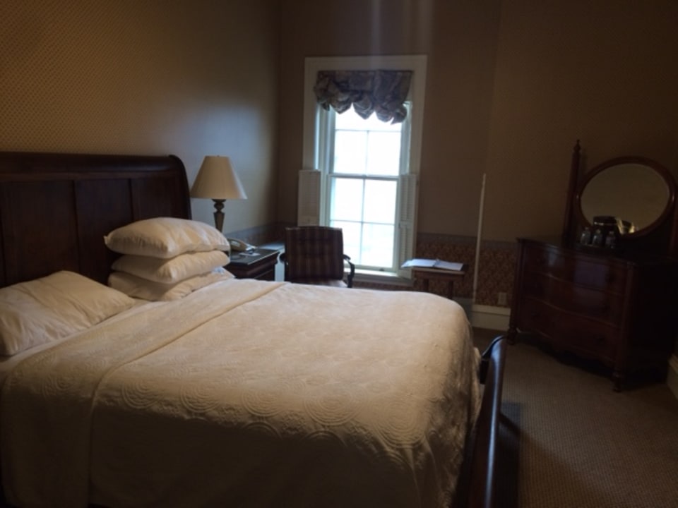 Zimmer St James Hotel