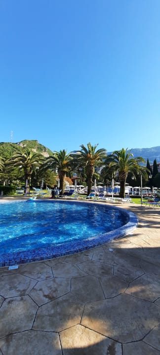 Pool Iberostar Waves Bellevue