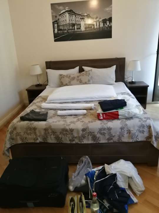 Zimmer Check-In Hotel