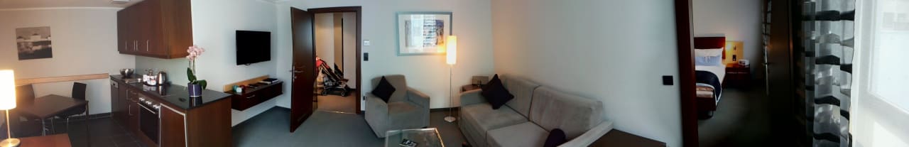 Panoramabild der Suite vom Wohnzimmer aus Schiller 5 Hotel