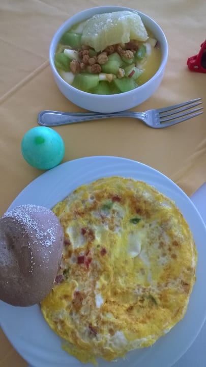 Restaurant Three Corners Equinox Beach Resort