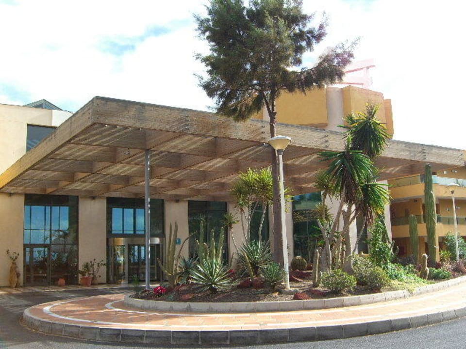 Hoteleingang SBH Club Paraiso Playa