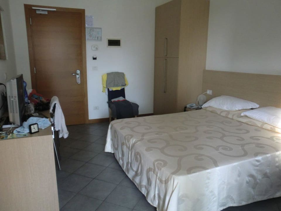 Zimmer 125 Eden Hotel