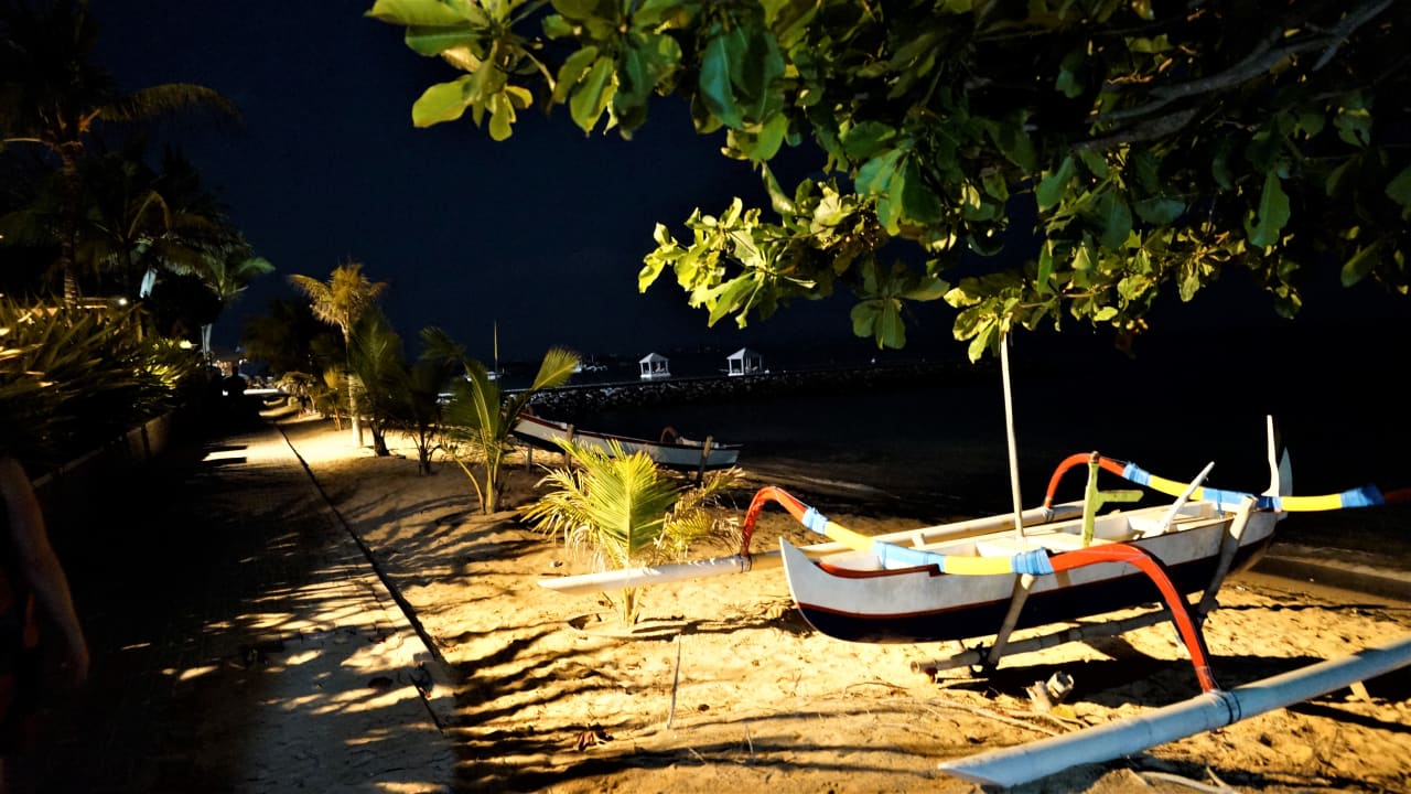 Strand Puri Santrian