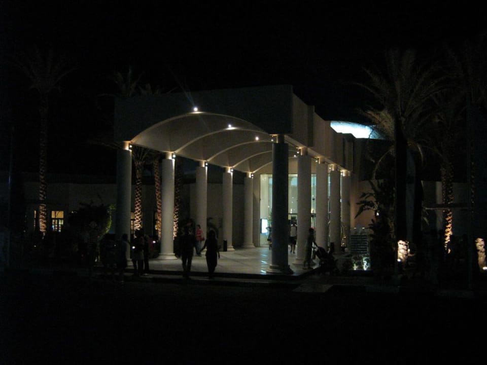Eingang zur Lobby Hurghada Long Beach Resort