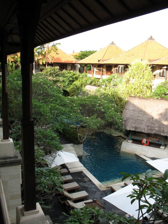 Poolanlage für Club Room Puri Santrian