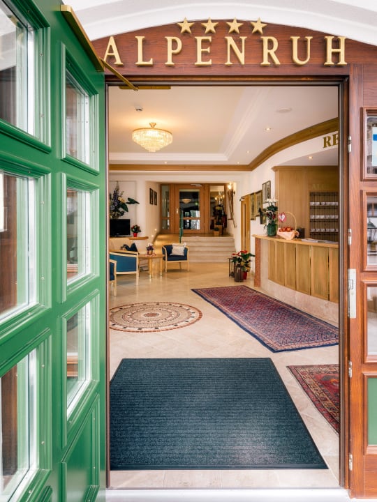 Foyer mit Rezeption Hotel Garni Alpenruh-Micheluzzi