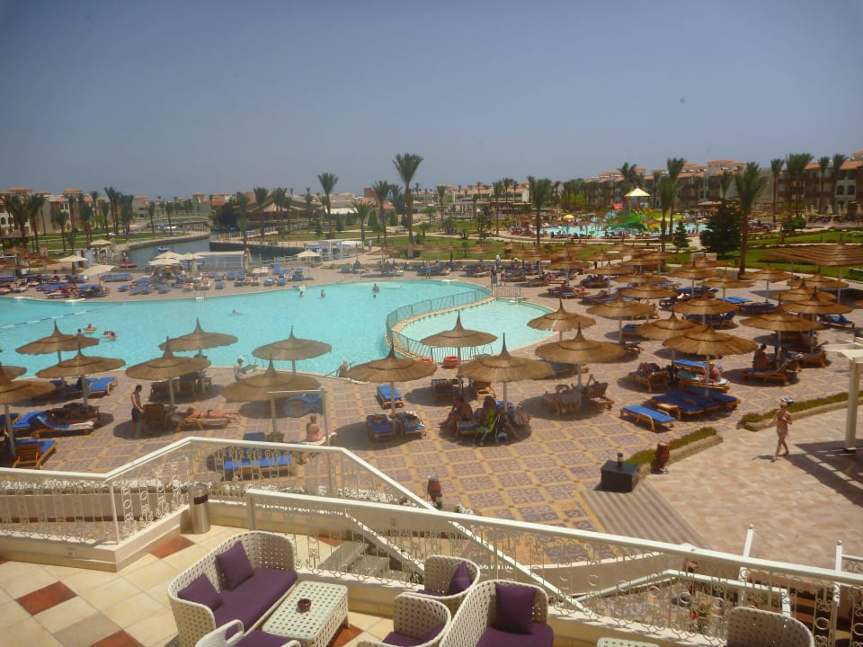 Blick über die ganze Anlage Pickalbatros Dana Beach Resort - Hurghada