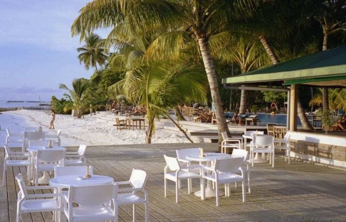 Strandbar auf Meerufenfushi Meeru Maldives Resort Island