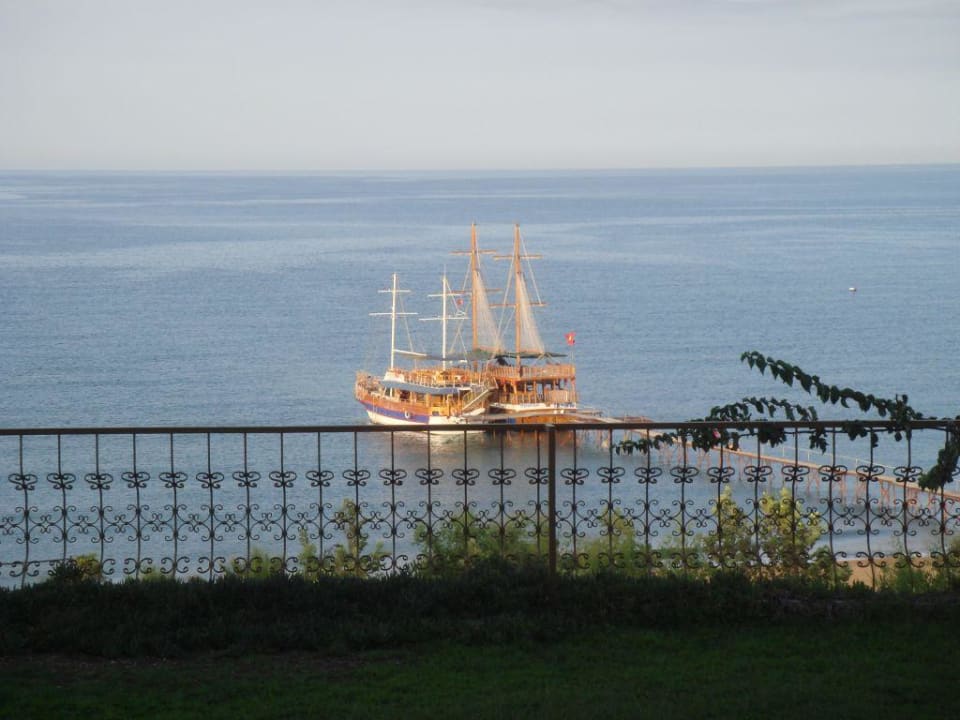 Ausblick Pool Rückseite Hotel Defne Dream