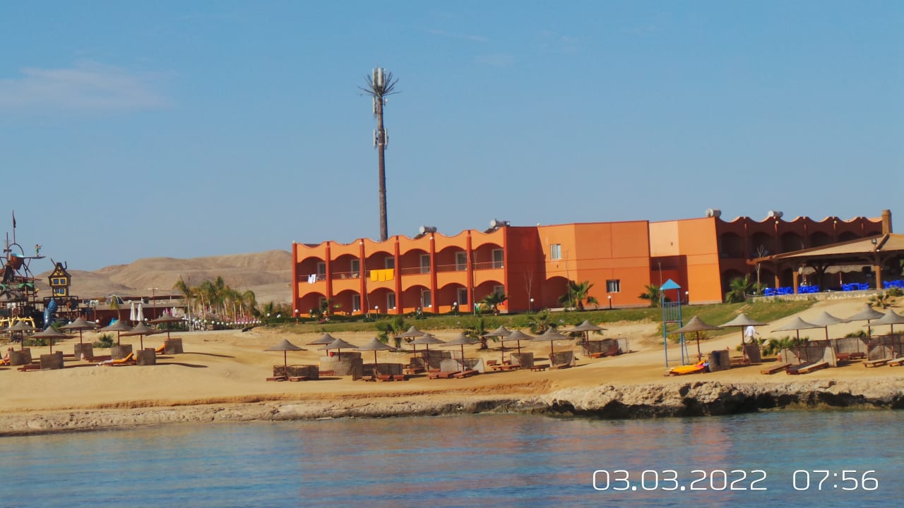 Außenansicht Three Corners Happy Life Beach Resort