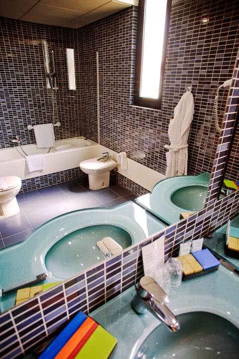 BAÑO Eurostars Málaga