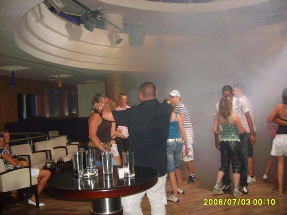 Dyskoteka Serenity Alpha Beach