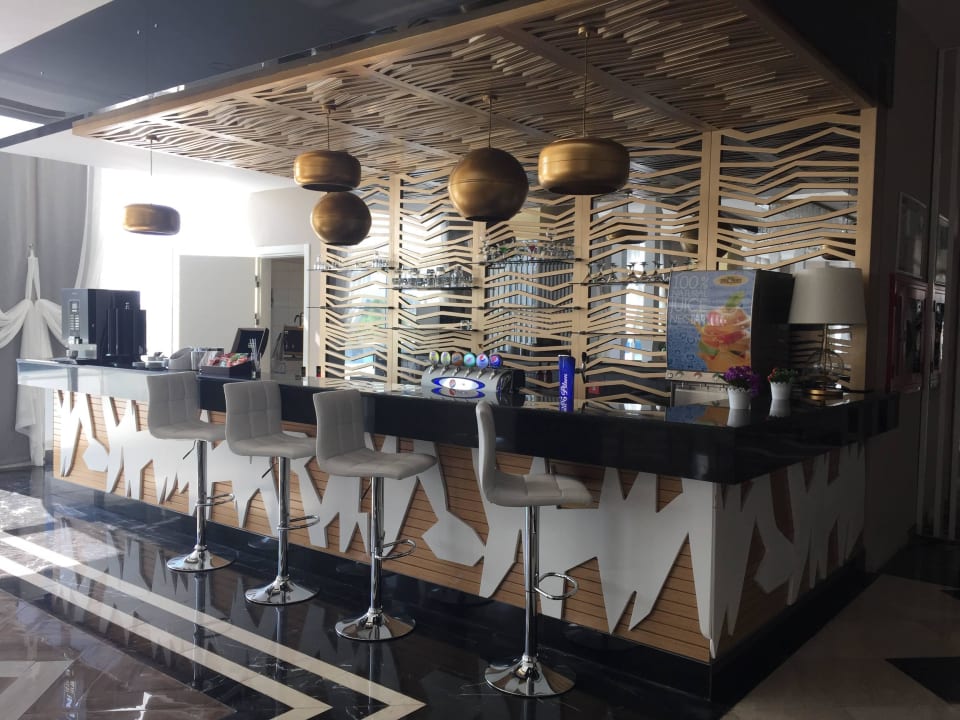 Bar Palm World Side Resort & Spa